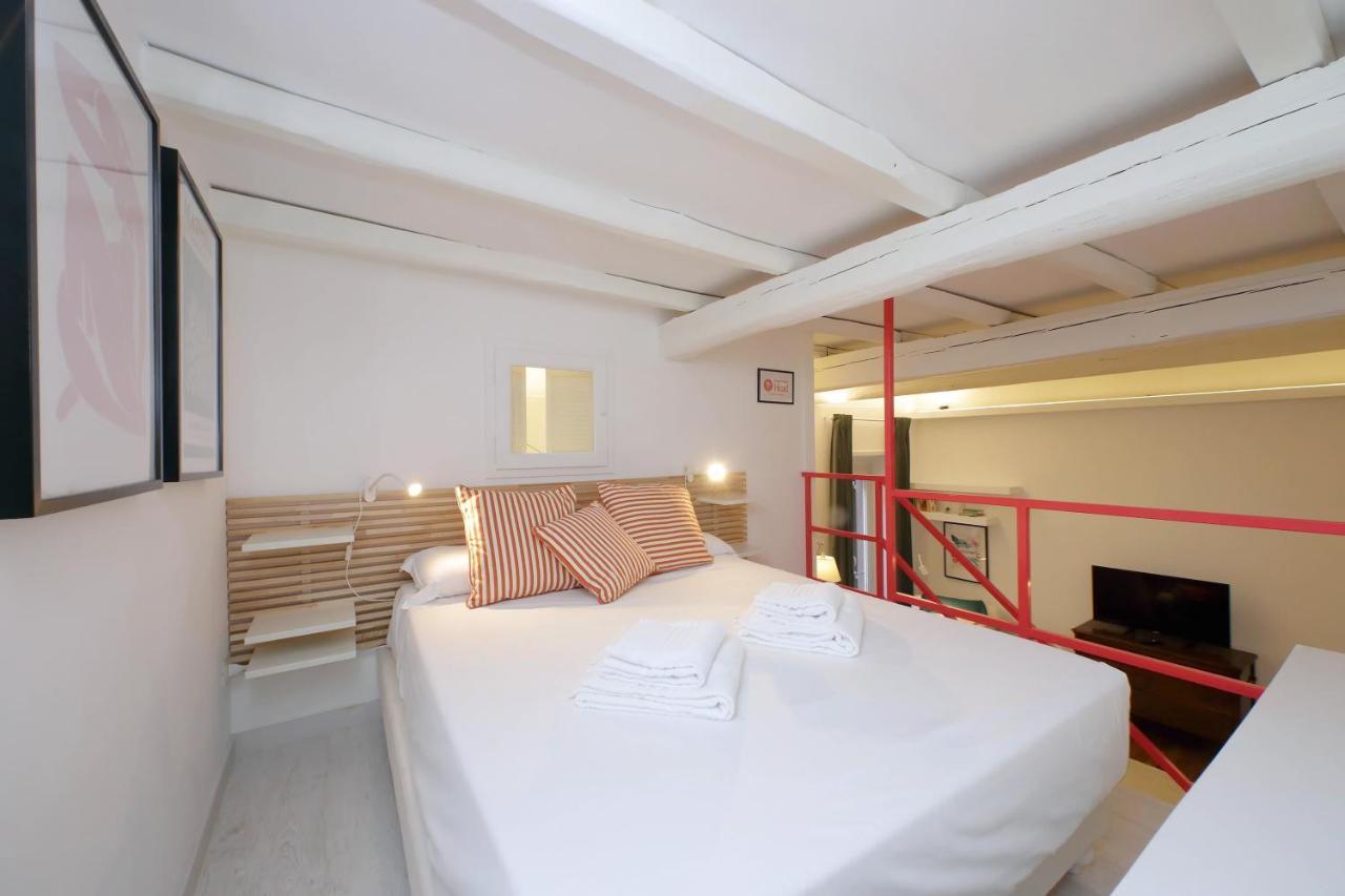 4Bnb - Serpenti Delightful Apartment Рим Екстериор снимка