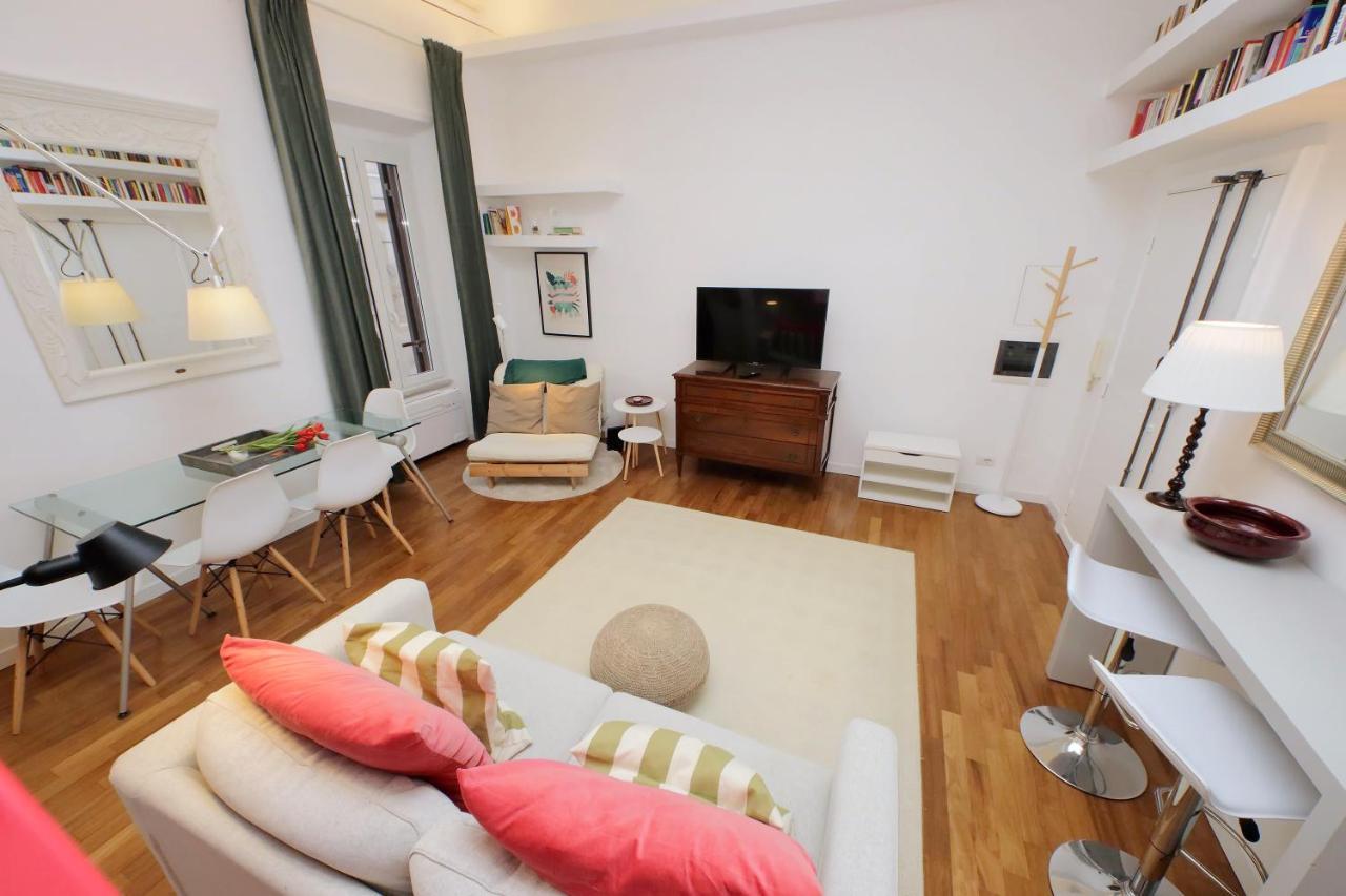 4Bnb - Serpenti Delightful Apartment Рим Екстериор снимка
